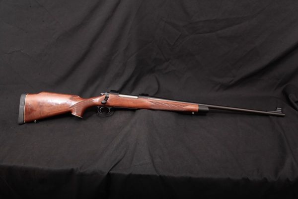 Remington Model 700 Bdl Custom Deluxe Bolt Action Rifle